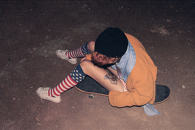 longboard girl, skateboard analog fotoğraf serisi midnight city cem çelik